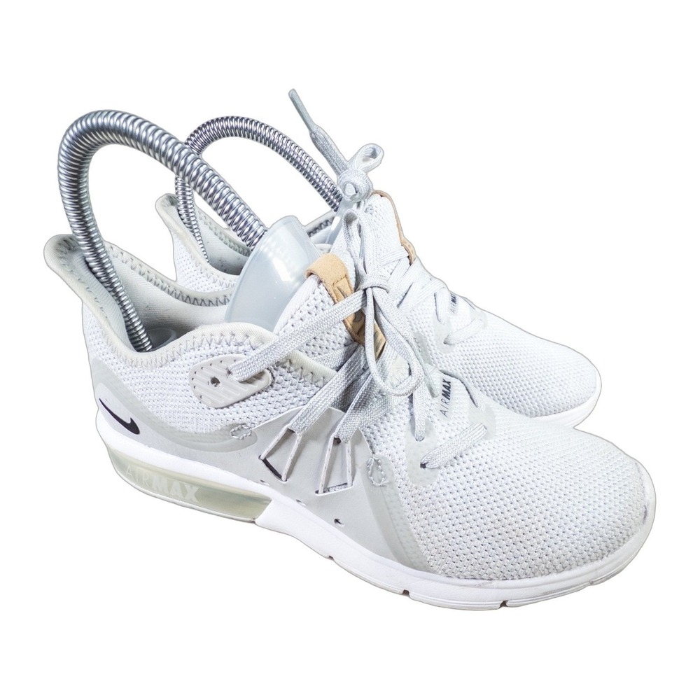 Nike Air Max Lightweight White Athletic Running Sneakers Women US 6.5 Mesh Knit